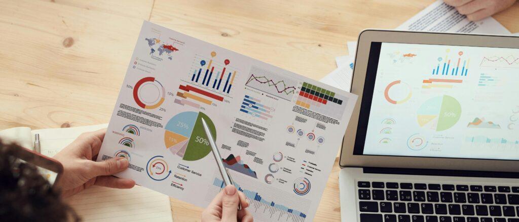 Management_Team_meeting_about_sales_target Management_Team_meeting_about_sales_target