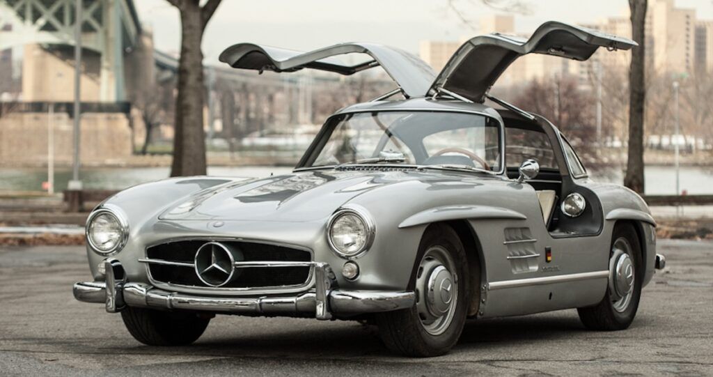 Mercedes-Benz 300 SL Gullwing (1954)