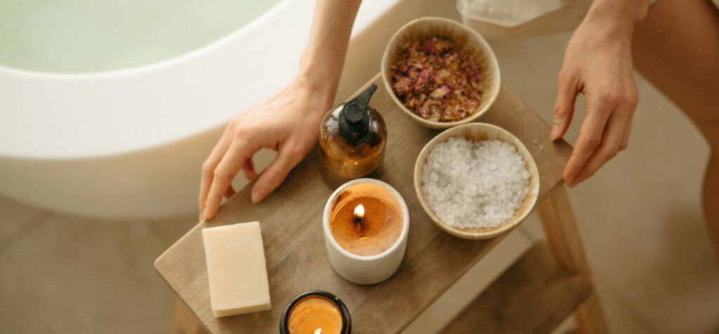 Candles_on Brown_Wooden_Chair Candles_on Brown_Wooden_Chair