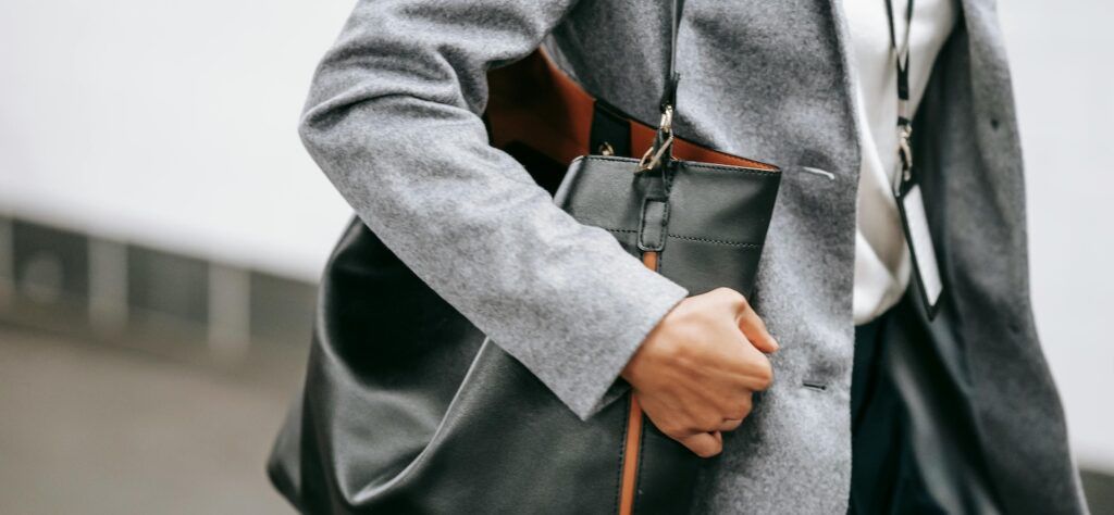 Lady_Holding_a_Big_Bag_to_Work