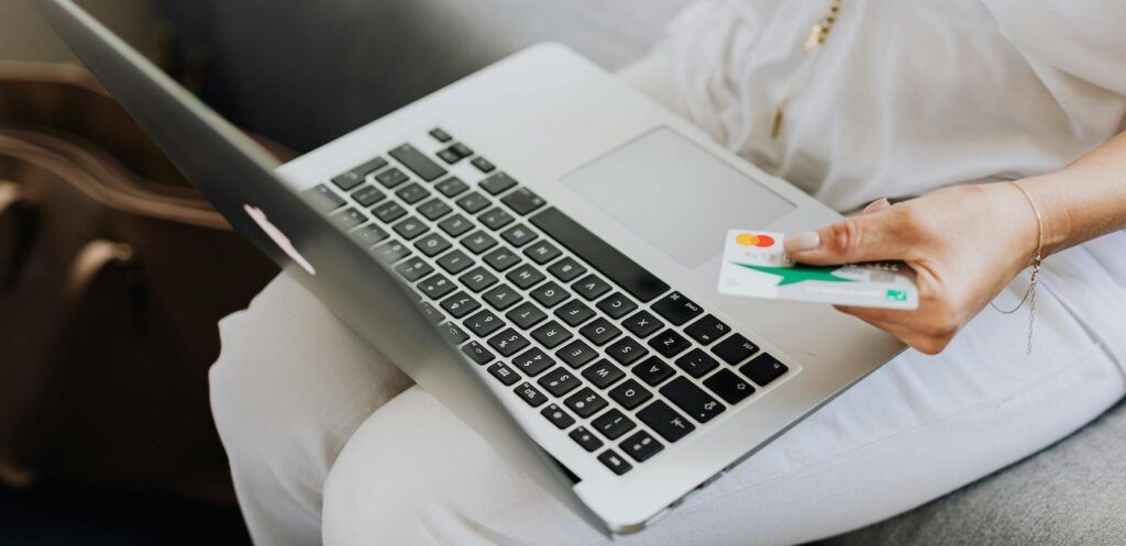 A_Woman_Paying_for_Online_Shopping A_Woman_Paying_for_Online_Shopping