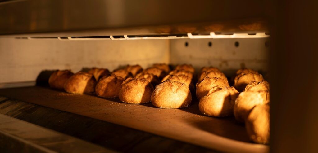 Bread_Baking_in_Oven