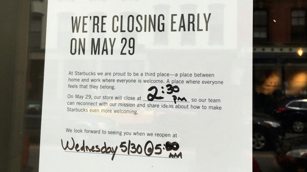 starbucks-closing-sign