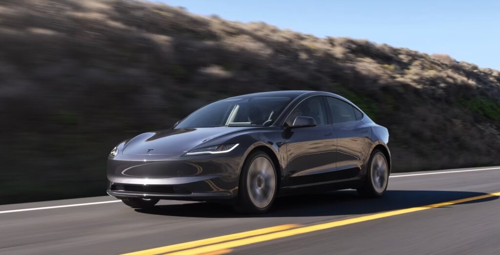 Tesla-Model-3-Premium