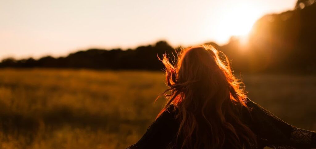 a_happy_woman_in_the_field