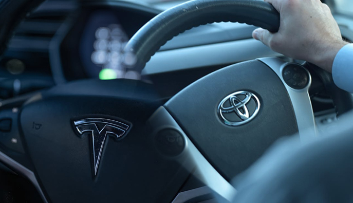 Tesla-Toyota-handgrip
