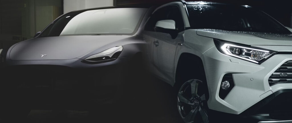 Tesla-vs-Toyota-Car