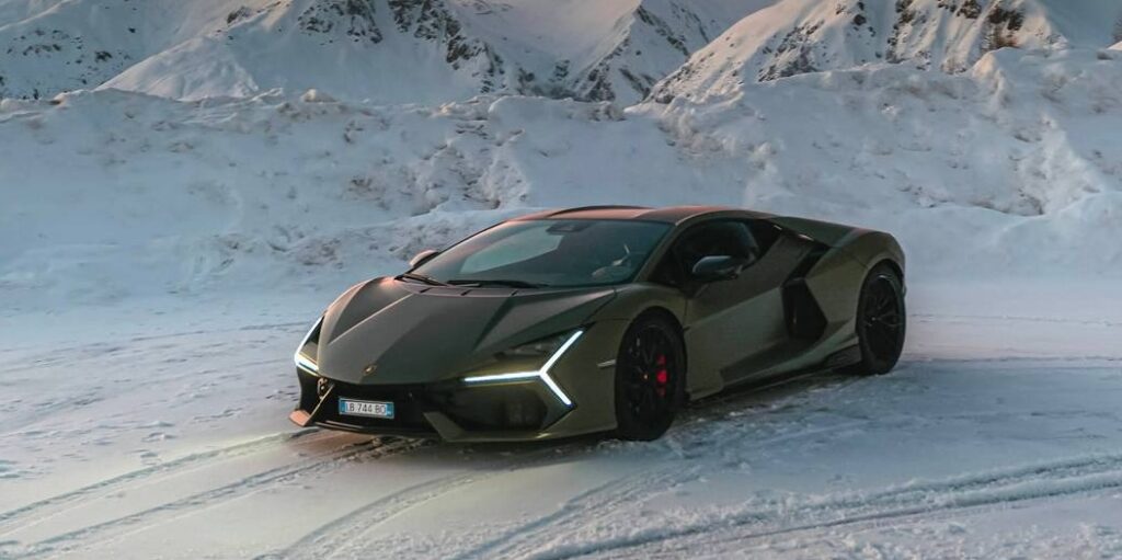 Lamborghini Revuelto Lamborghini Revuelto