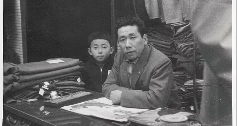 Hitoshi Yanai & Tadashi Yanai Hitoshi Yanai & Tadashi Yanai